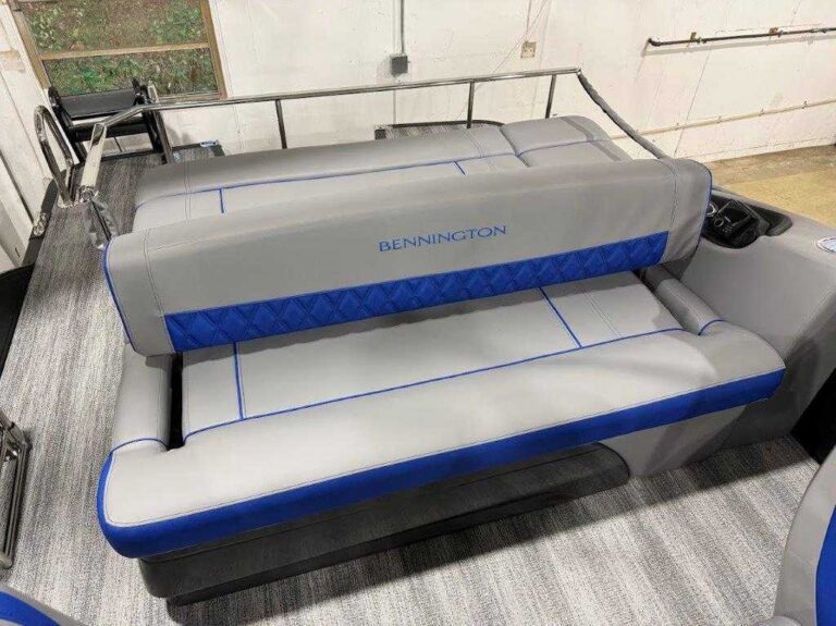 2026 Bennington 25RTSB - Blackout US-ETWS7708H526 [photo 23]